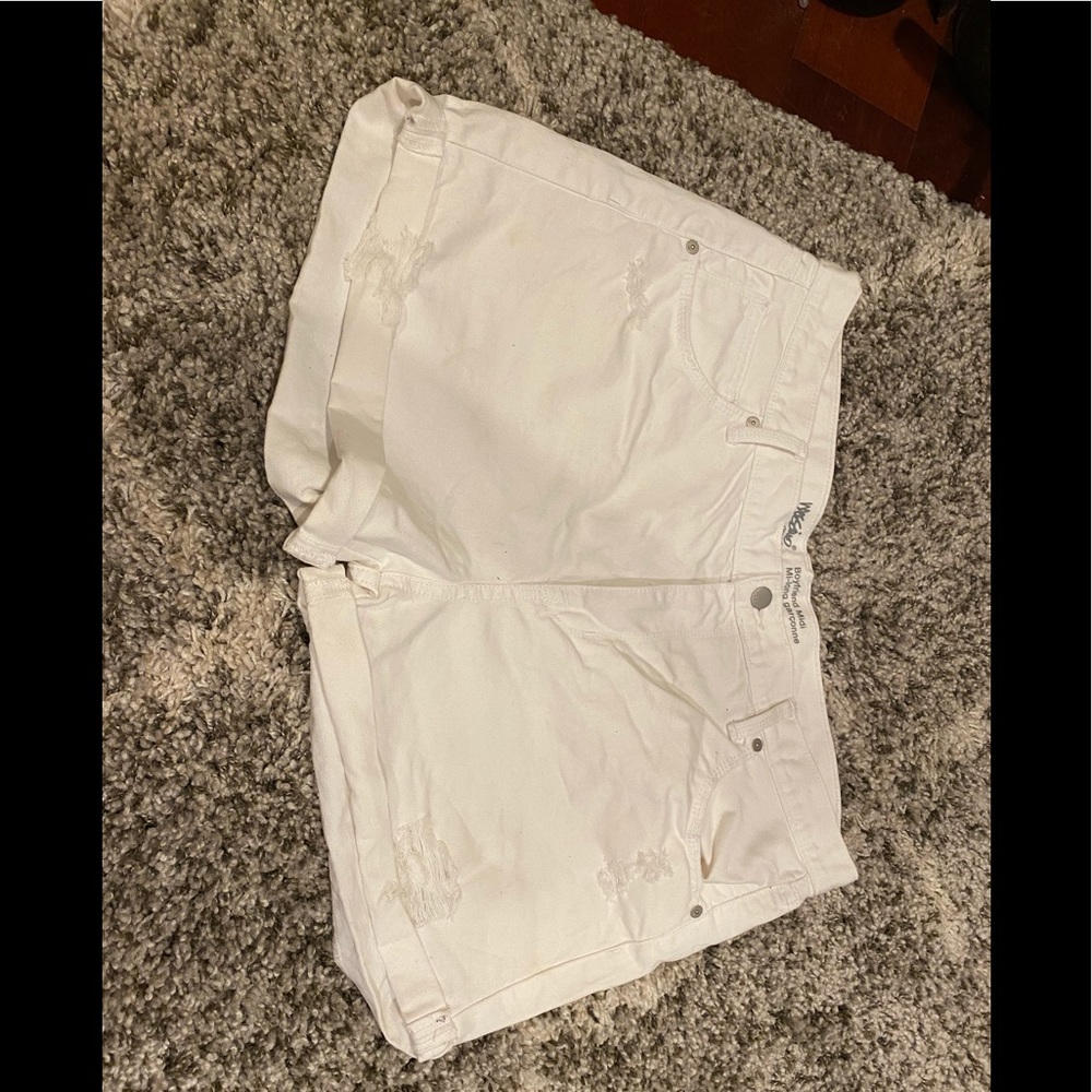 Cute White shorts
